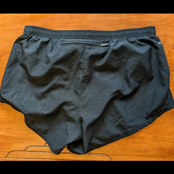 Nike dri fit running shorta - Picture 2 of 3